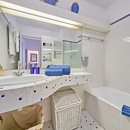 L'Amourette - Appartement 4 Personnes - Piscine Parking Saint-Tropez Esterno foto
