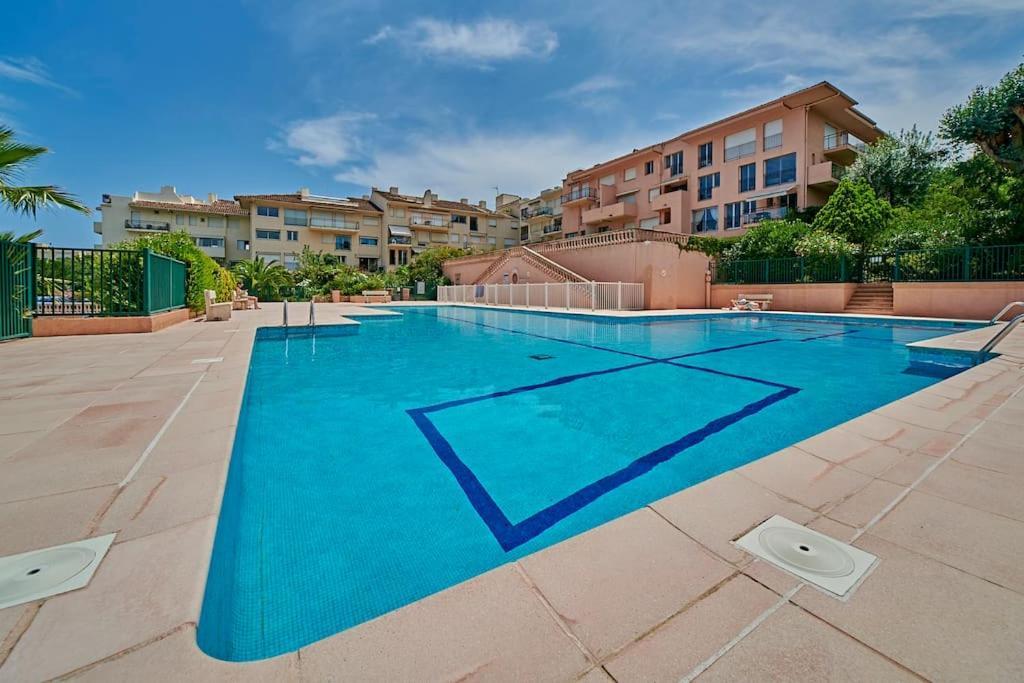 Apartamento L'amourette - 4 Personnes - Piscine Parking Saint-Tropez
